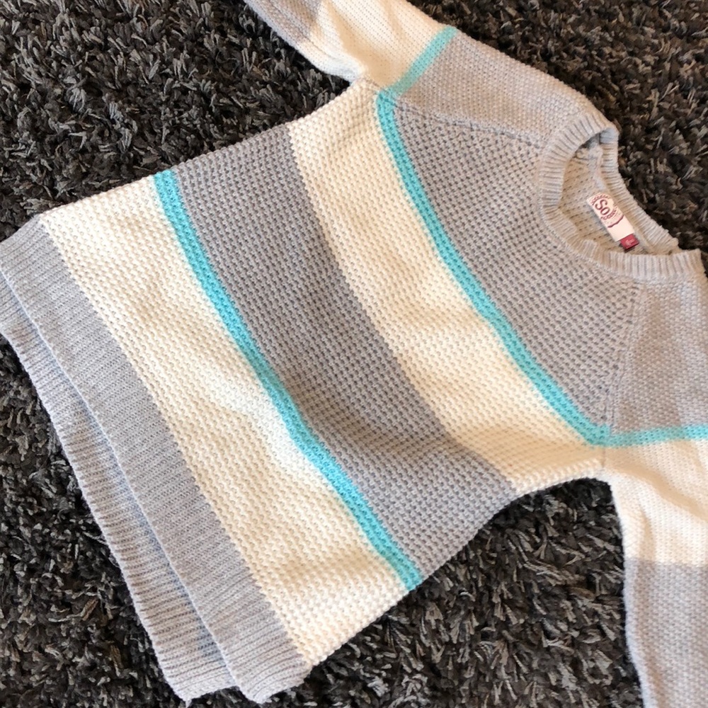 Sweater - Picture 3 of 3